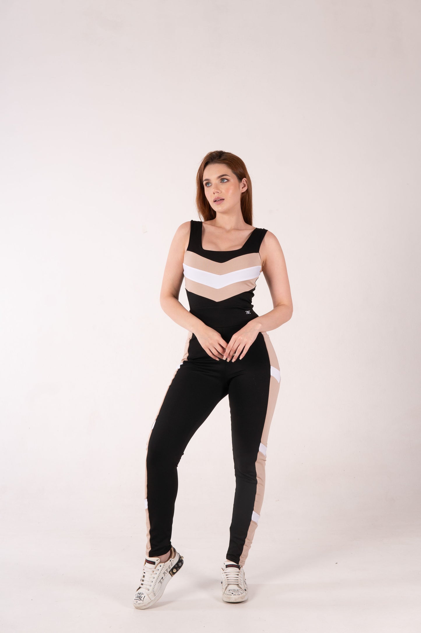 ESSENTIAL JUMPSUIT / BLACK, WHITE AND SAND
