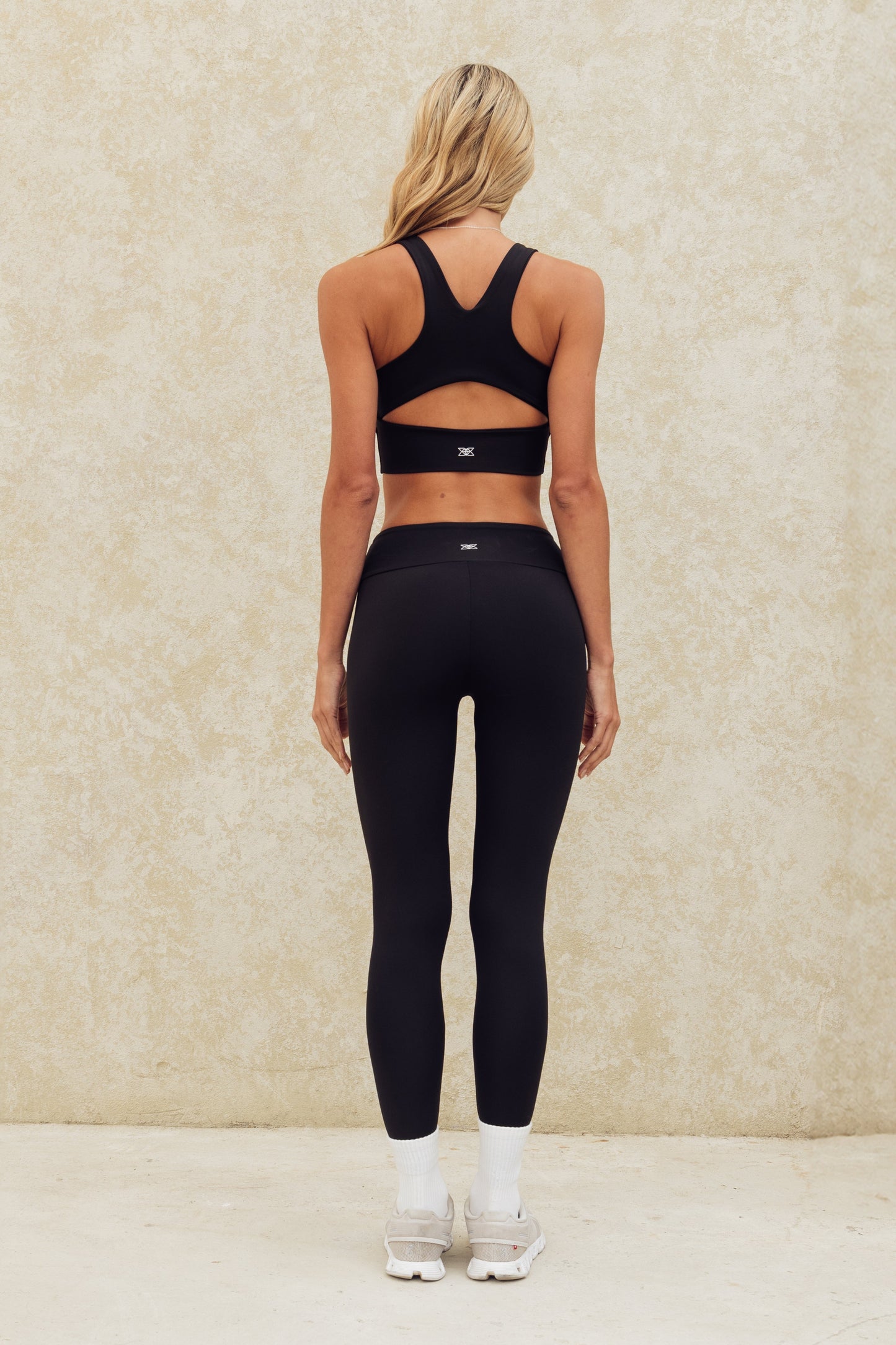 VICTORIE SET / BLACK